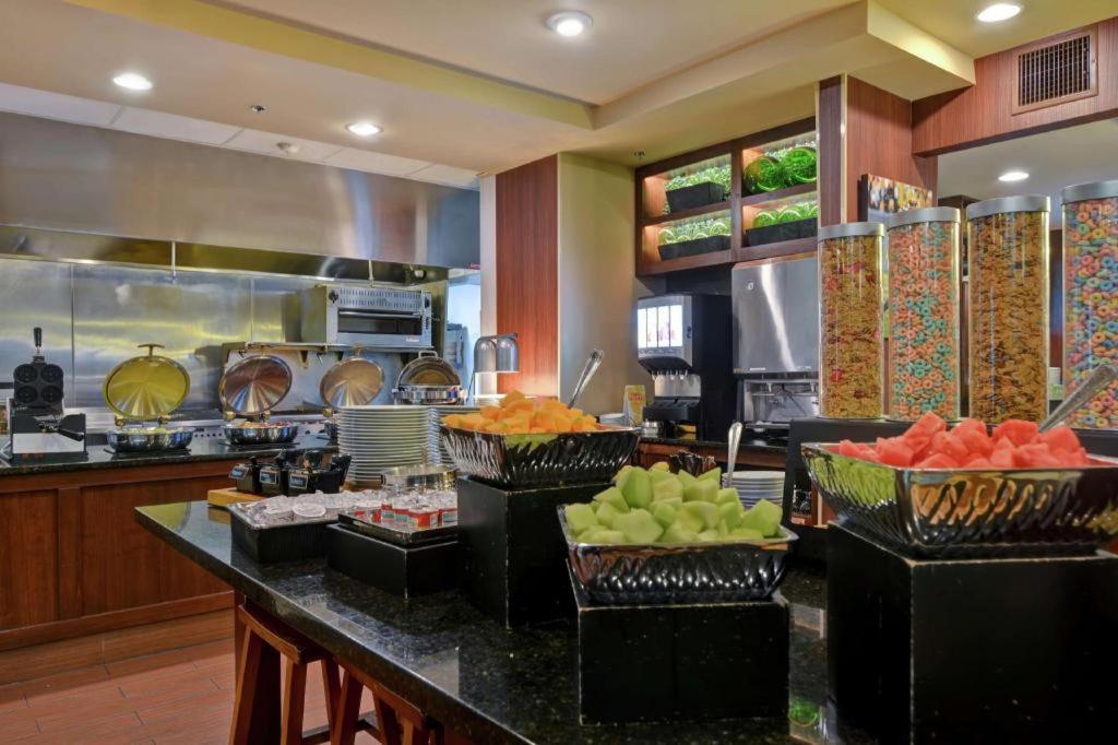 Hilton Garden Inn Γκριν Μπέι Εξωτερικό φωτογραφία