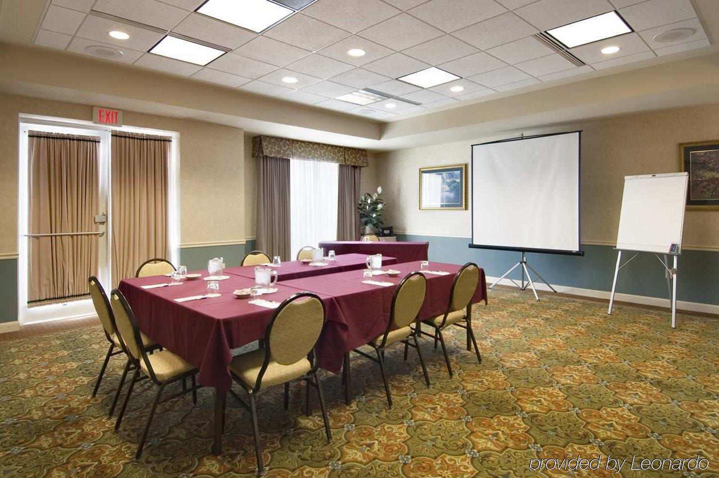 Hilton Garden Inn Γκριν Μπέι Ανέσεις φωτογραφία